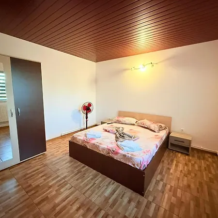Holiday home Casa Claudia Si Cristi