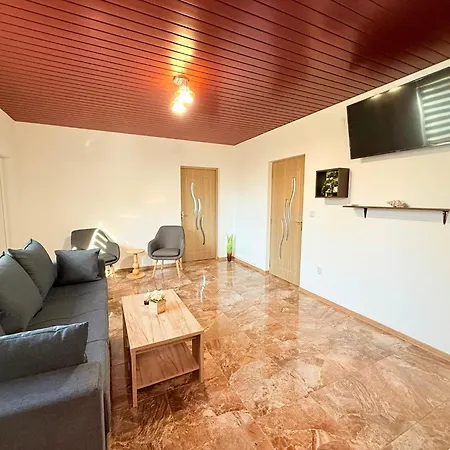 Casa Claudia Si Cristi *